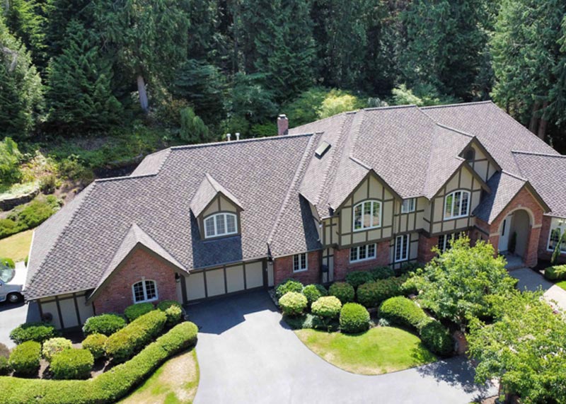 A brand new roof on a house in Issaquah Washington